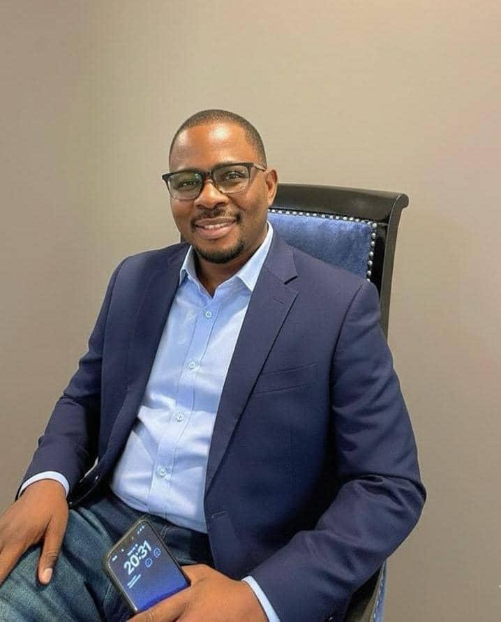 Jafari James Kapoye, CEO & Chairman